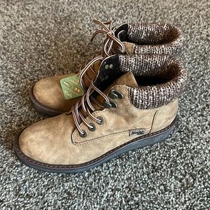Blowfish Boots NWT